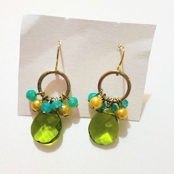 Green glass teardrop earrings - Picture 1 of 3